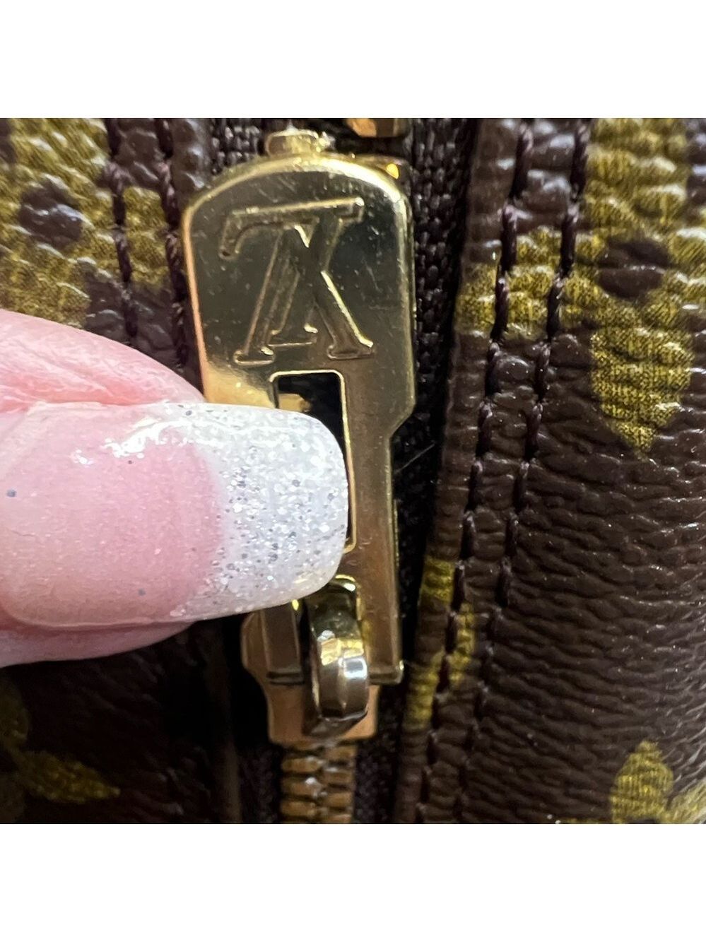 ❤️ LOUIS VUITTON “HOST PICK” MONOGRAM ALMA PM - Picture 8 of 16